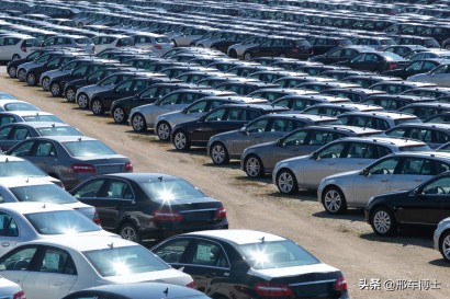 姣忓杞︿紒閮芥湁鎴块棿閲岀殑澶ц薄,姣忓杞︿紒鐨勯珮绔搧鐗岃溅