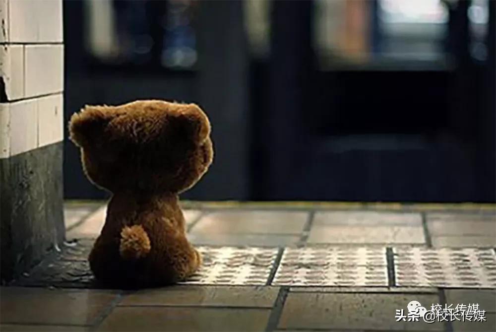 孩子在学校被孤立家长怎么办,孩子在学校被孤立母亲完全不在意