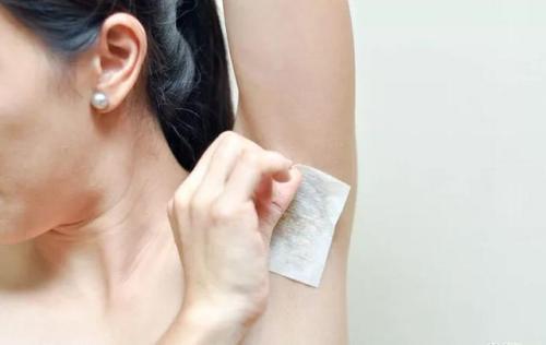 作为女生体毛过长该怎么办,怎么防止女孩长腋毛