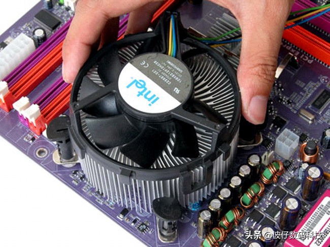 安装cpu涂抹硅胶的目的是,cpu温度过高怎么涂抹降温硅胶