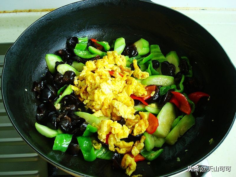 孕妇补铁除了吃猪肝还要吃什么,孕妇既能补血又容易消化的食物