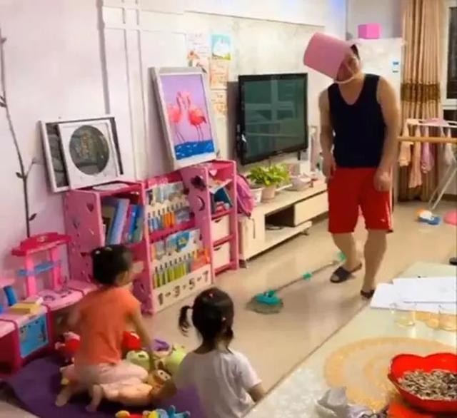 盘点爸爸哄女儿的暖心瞬间,为什么爸爸更容易逗女儿开心