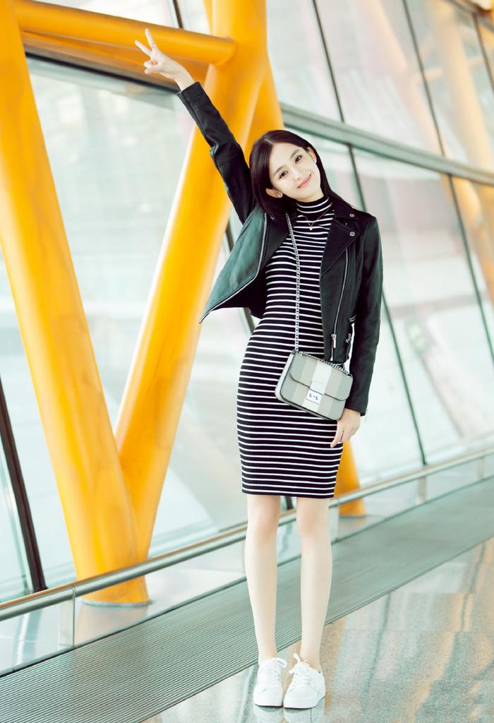 新中式皮衣内搭搭配才显高级,皮衣怎么搭配才显高级秋冬