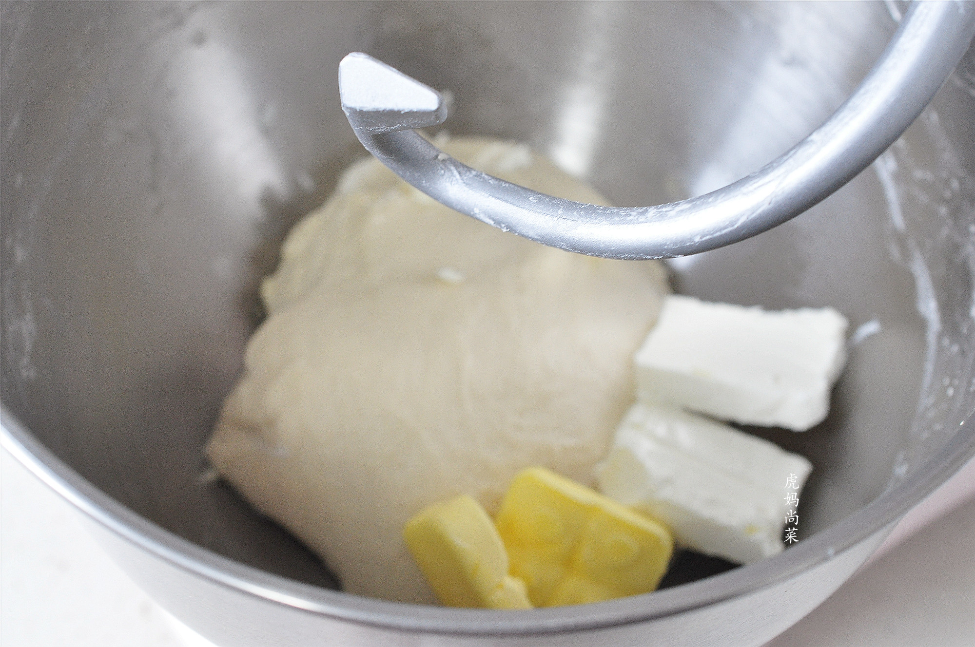 奶香浓郁的早餐小面包，蛋白质丰富又柔软，很适合老年人