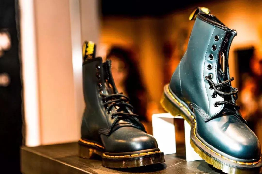 广州drmartens实体店,drmartens专卖店撤了吗