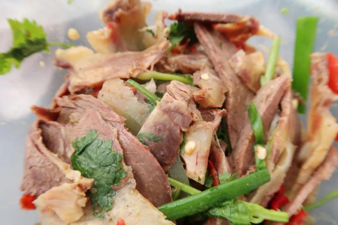 成都闹市区有家苍蝇馆子40平米,成都苍蝇馆子本地人推荐便宜好吃