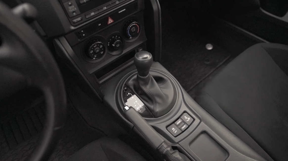 丰田跑车86深度体验,丰田ae86漂移