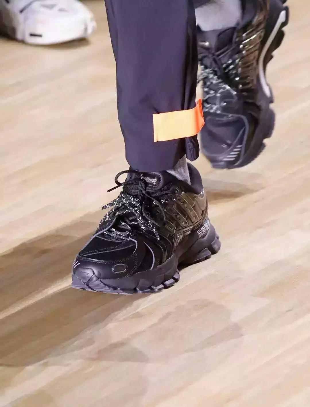 李宁2020纽约时装,李宁2019纽约时装周鞋