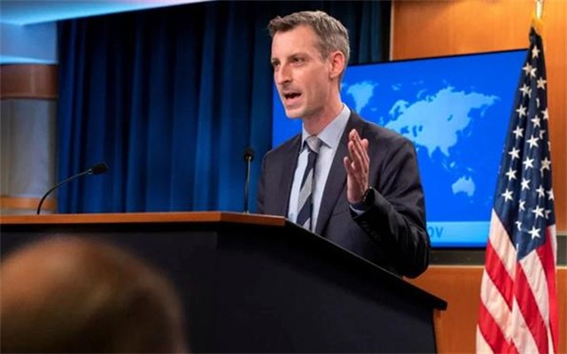 菲方总统拒绝拖走军舰中方回应,外交部谈中菲船只在南海碰撞