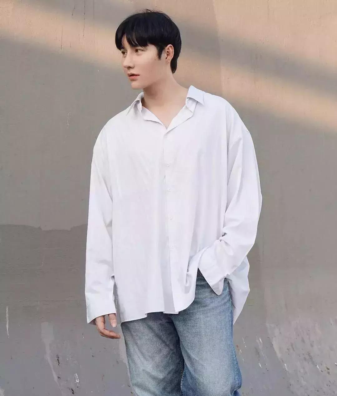 泰国网红花巨资整容30次,泰国网红花费百万整容