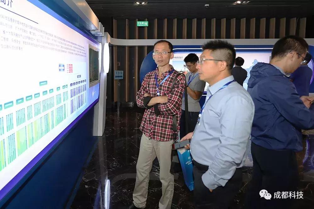 首进科研院所!这场物理感的“菁蓉汇·校企双进”很“高能”