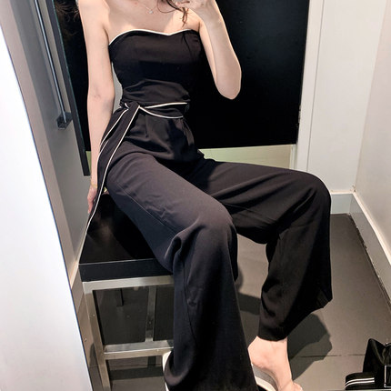 腿粗的你想变成超模吗?这种裤子一穿上,路人甲变C位!气场爆棚