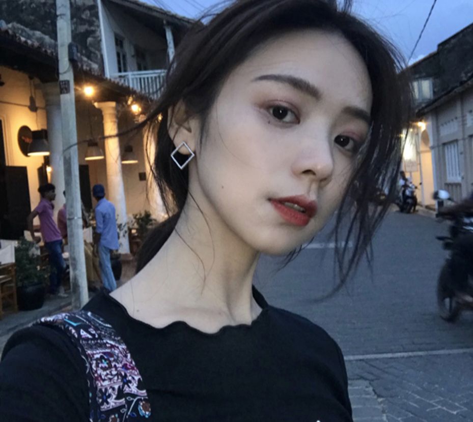 耳饰与妆容,妆容耳环搭配