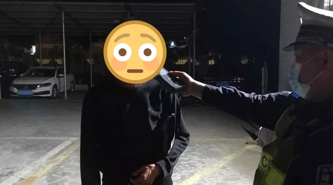 广州俩男子租车来斗门，不料途中熄火竟惹祸上身！警察将其带走回不去还车！