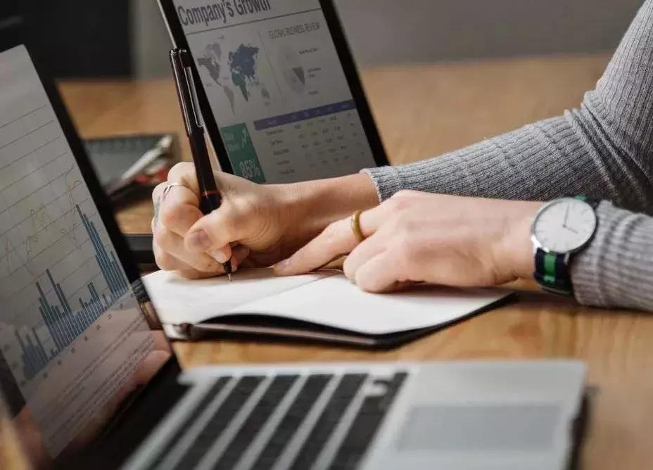 半夜上门骂老板,碰到吹毛求疵的老板