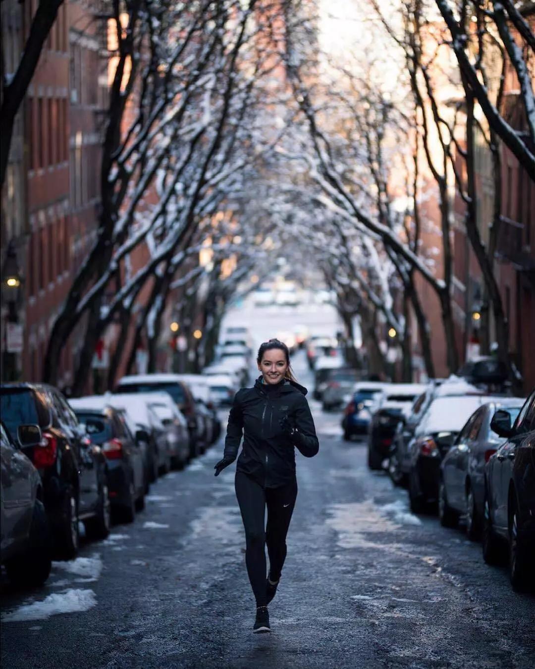 请远离过了40岁还在坚持跑步的人,请远离夏天还在坚持跑步的人