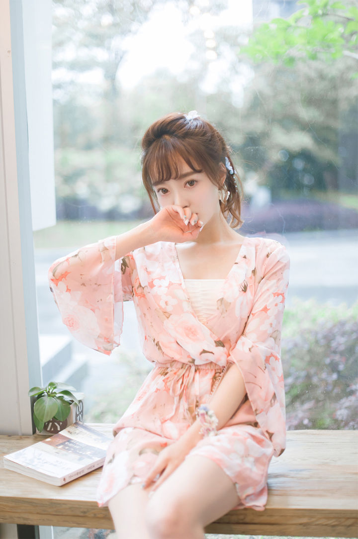 新型剪刀手拍照姿势,拍照时学会这8种姿势比剪刀手