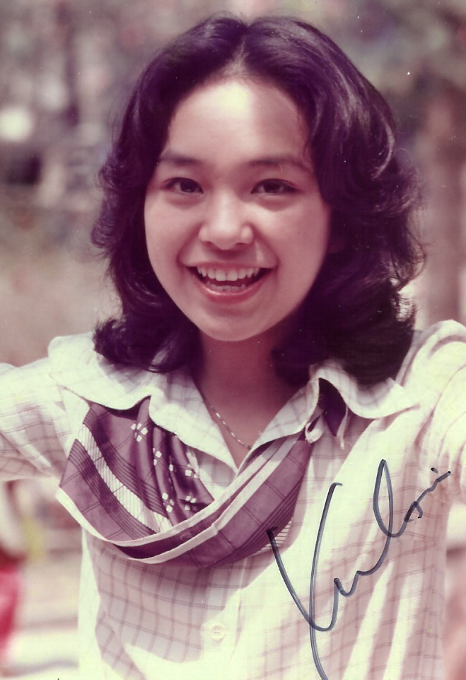 香江群音所有歌手名单,霞光万道原唱陈秋霞