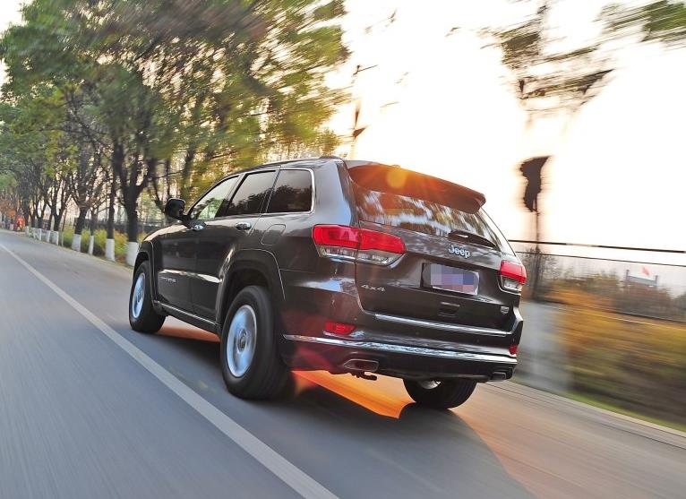 开Jeep大切诺基有档次吗?车主:分享5个月真实用车情况