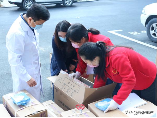 防控疫情展现坚守与奉献的力量,战疫情汇聚爱心传递温暖