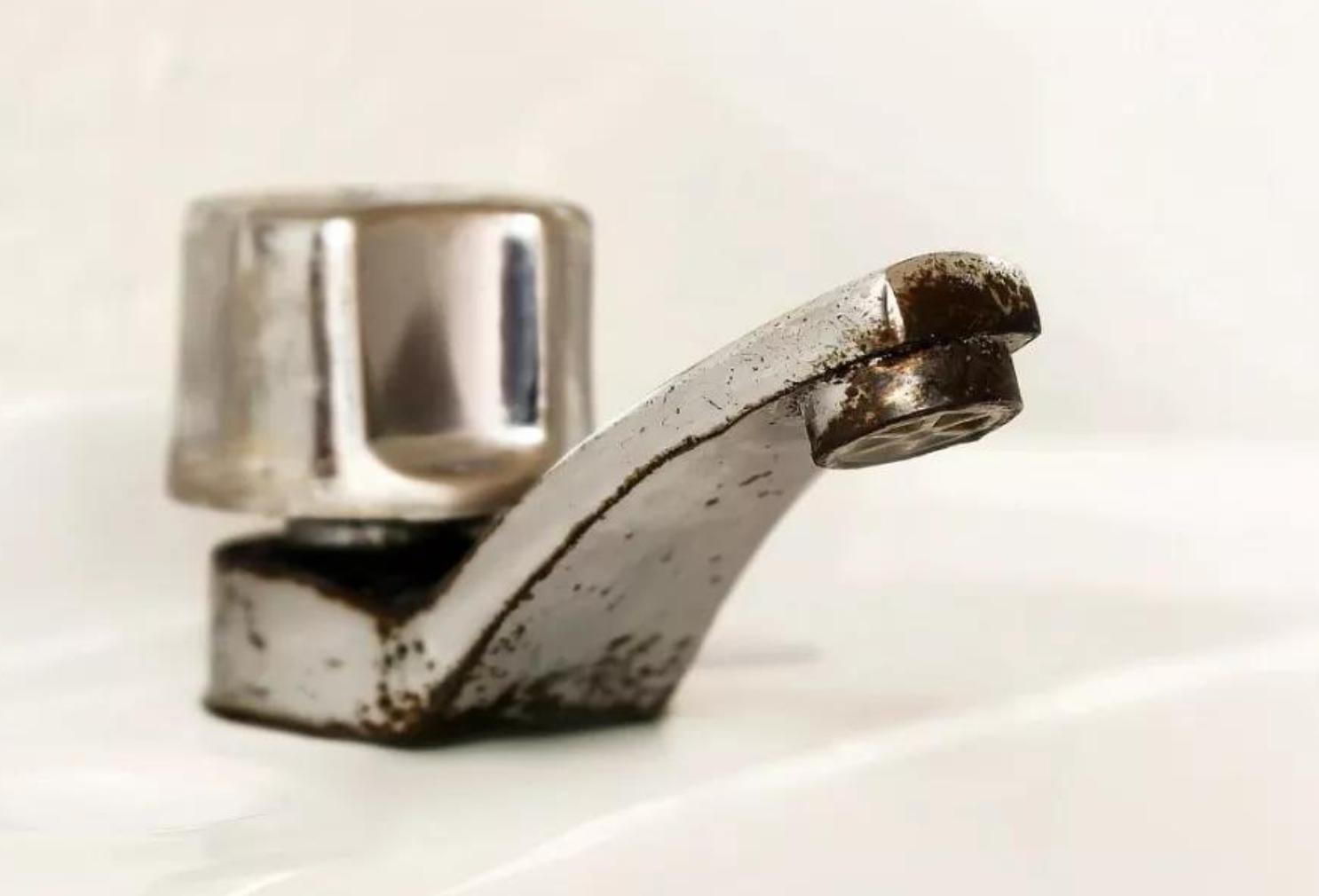 厨房折叠式龙头铜好还是不锈钢好,九牧厨房龙头33080和33132区别