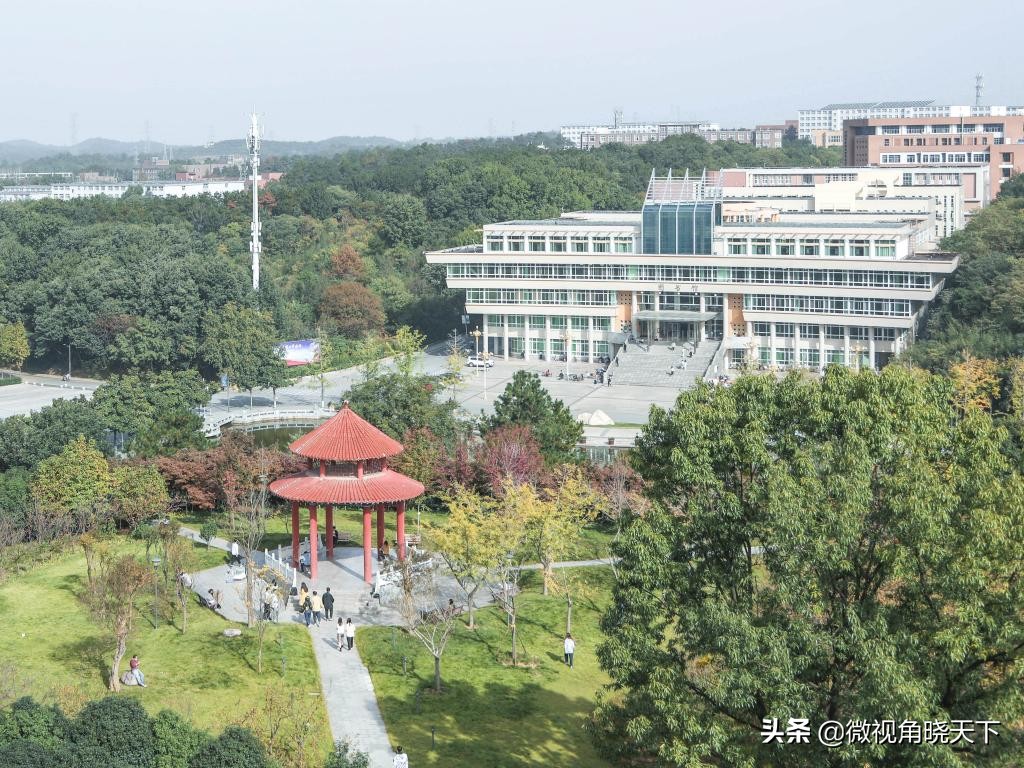 信阳师范学院：回眸但觉烟色浅，不知春意入师院