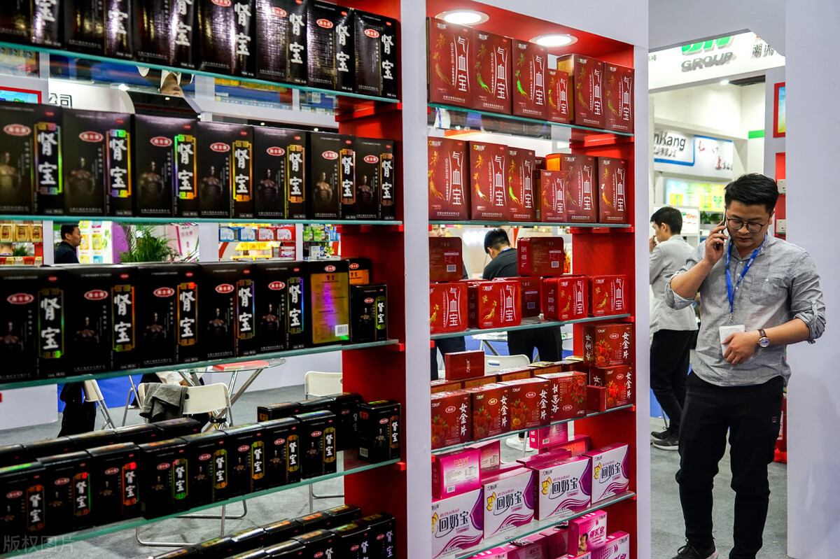 男人过度透支吃什么肾宝片,40的男人吃肾宝片的好处和坏处