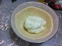 做蛋糕剩下的奶油怎样处理吃啊,做蛋糕用不完的奶油怎么办