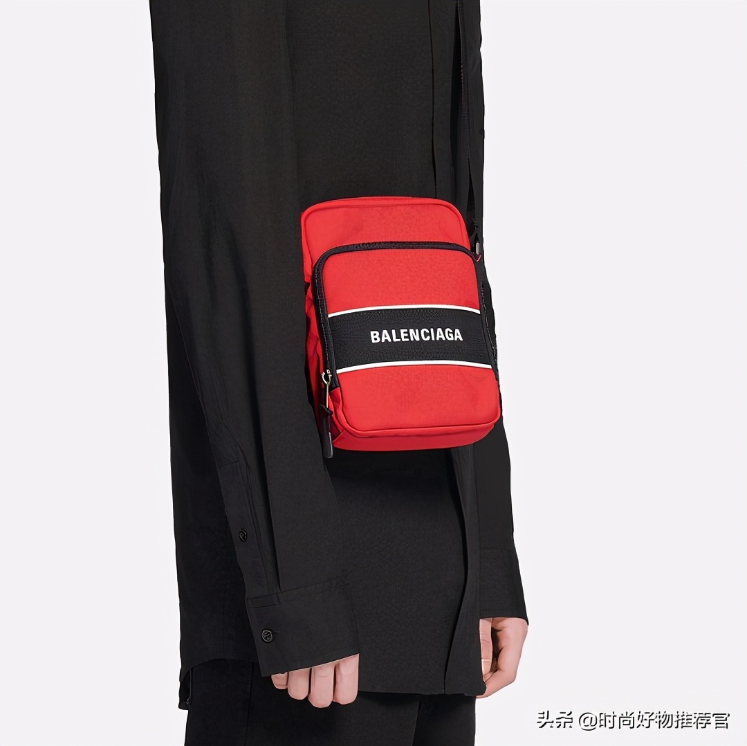 巴黎世家休闲包,巴黎世家运动包