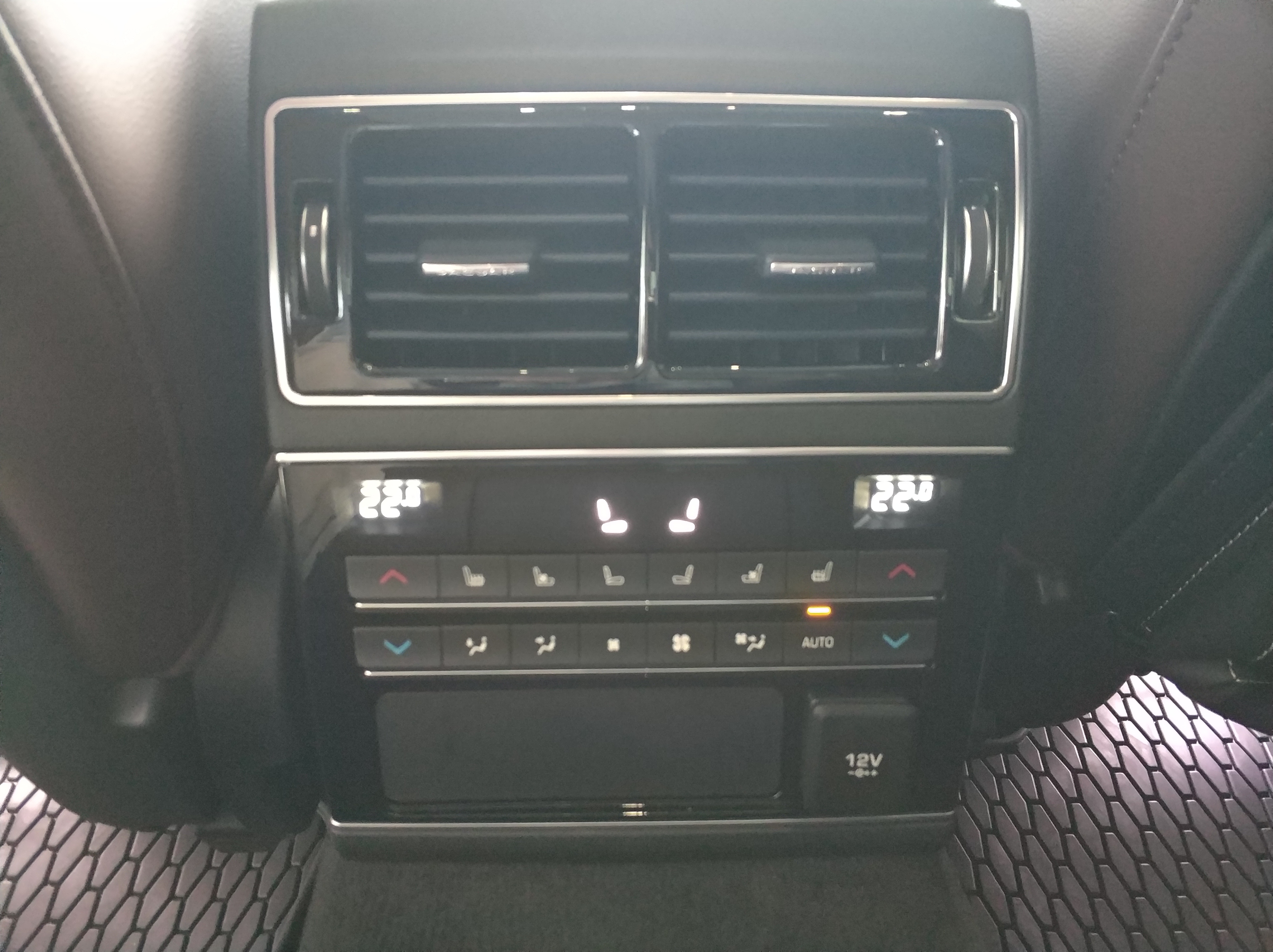 捷豹xfl到店暗访价格,捷豹xfl看车的视频