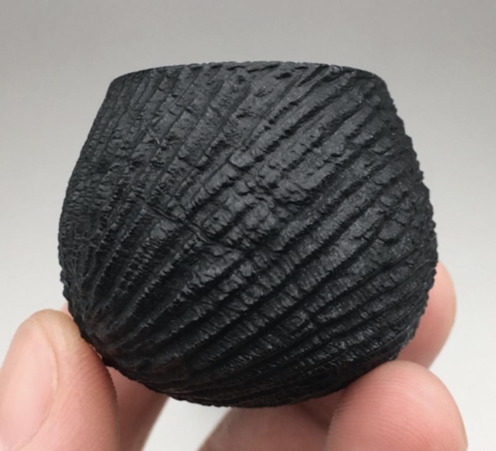 什么样的草适合什么样的烟斗 (调味草适合哪种烟斗斗型)