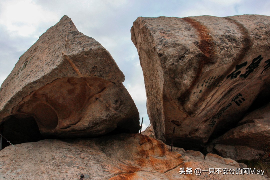 为什么爬华山都是夜爬,华山自古一条道很有必要爬吗