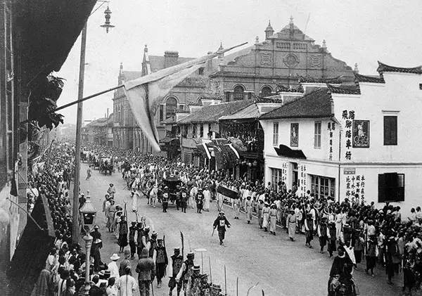 泪崩!1年1张,百年上海,老底子上海人都看哭了!