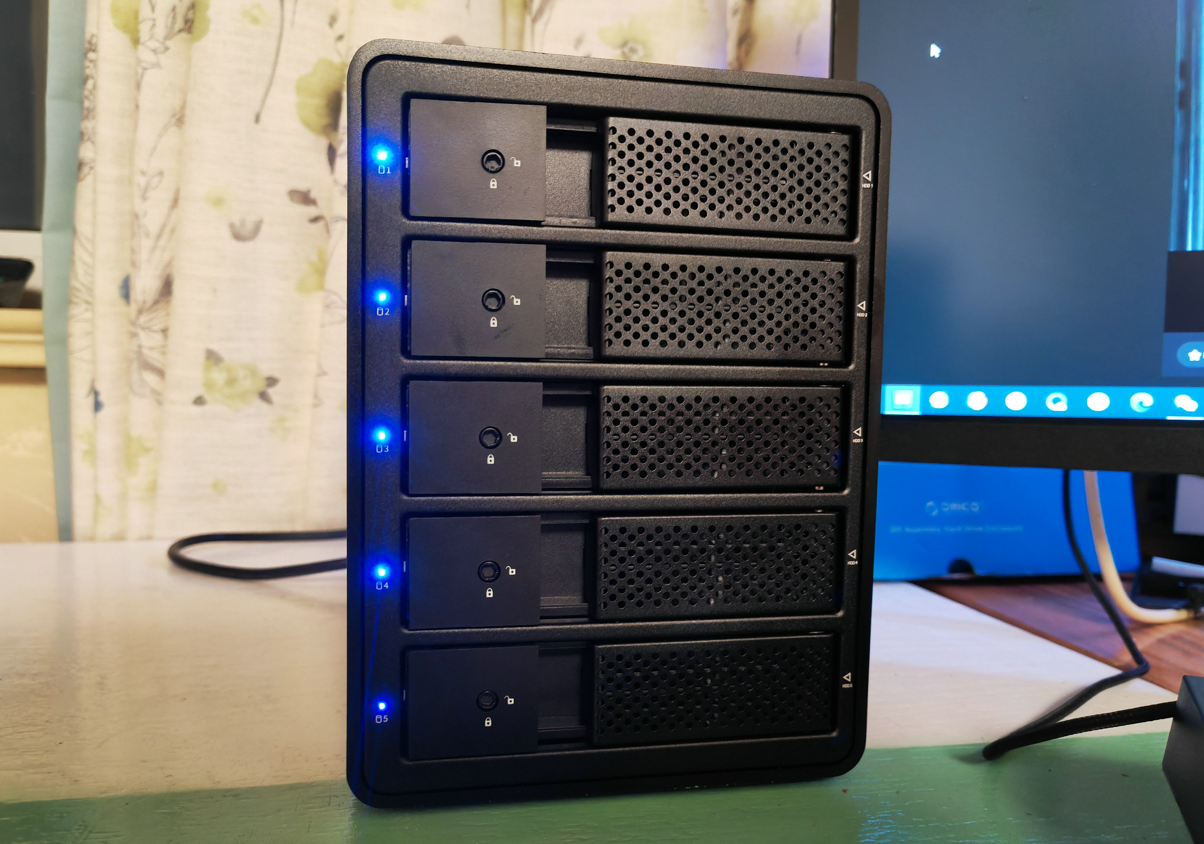 奥睿科硬盘3.5怎样用,奥睿科3.5寸双硬盘盒