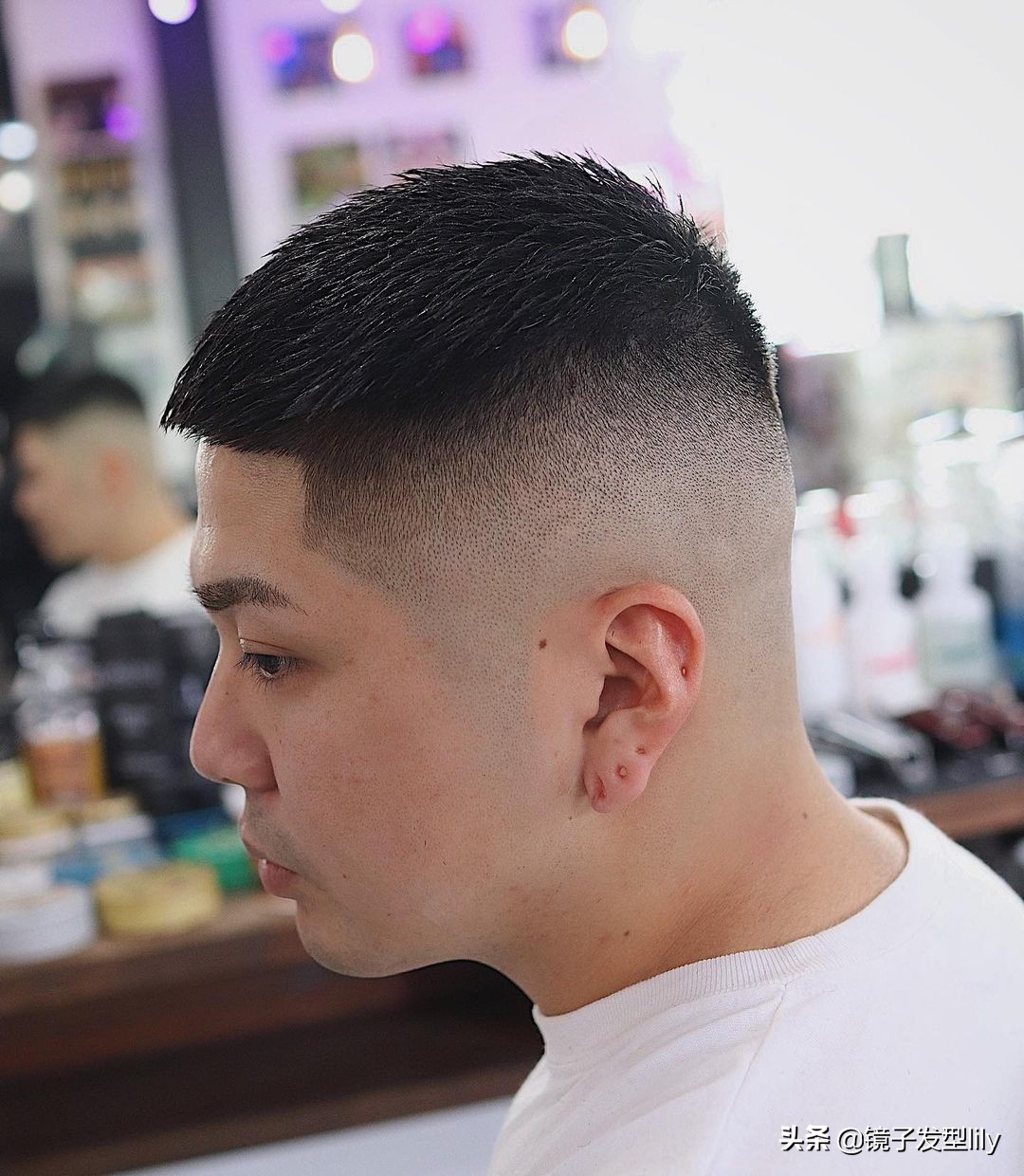 男生自己推两侧头发成寸头,新手剪男发怎么剪层次