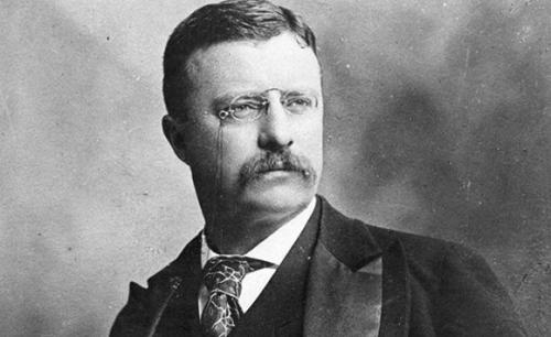 军衔堪比“六星上将”，还是一众五星上将的领路人