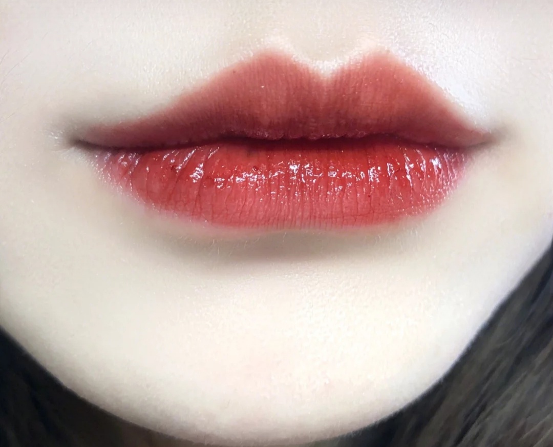 tf16哑光番茄红试色,724迪奥黑管烈焰蓝金口红试色