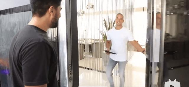 迪拜小哥豪宅,迪拜土豪哥卖劳斯莱斯