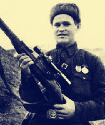 *博兰**的*弹子**为啥总用不完?看看真正的机枪要多少*弹子**吧!