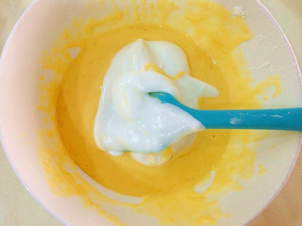 5分钟速成蛋糕用电饭锅做的,自己在家做简易蛋糕空气炸锅