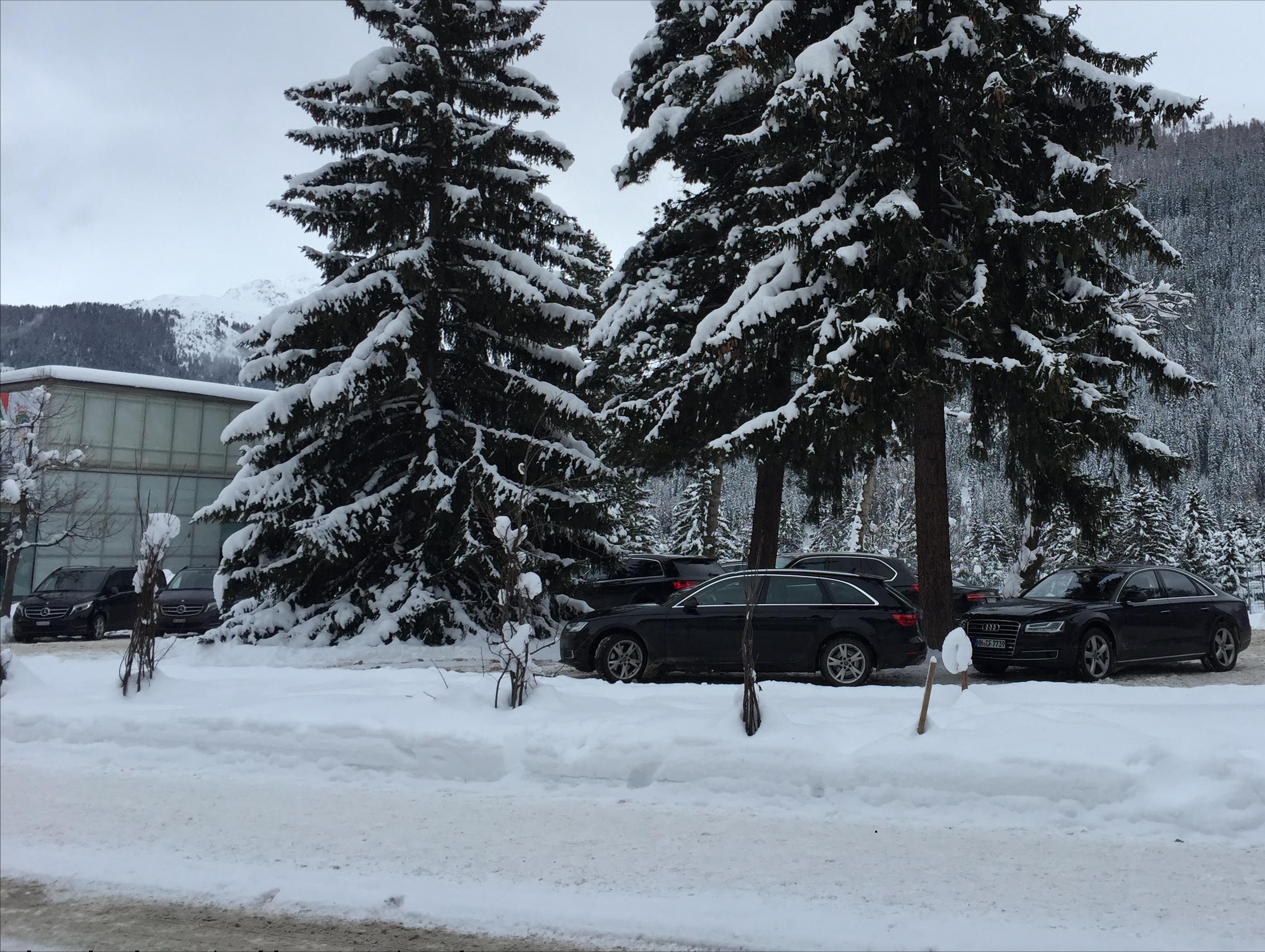 还不如二线明星？扒一扒参加达沃斯论坛的大佬们都坐什么车