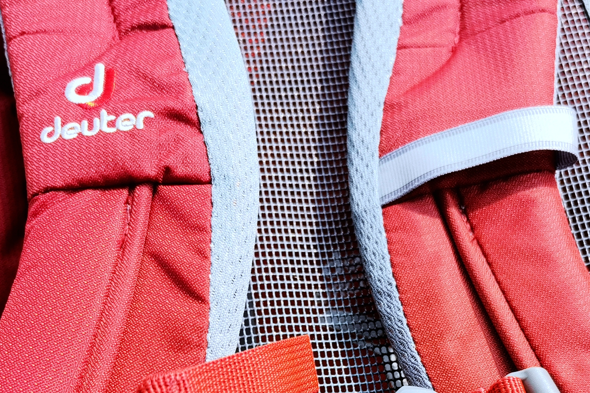 踏秋而行,踏秋而行原唱完整版