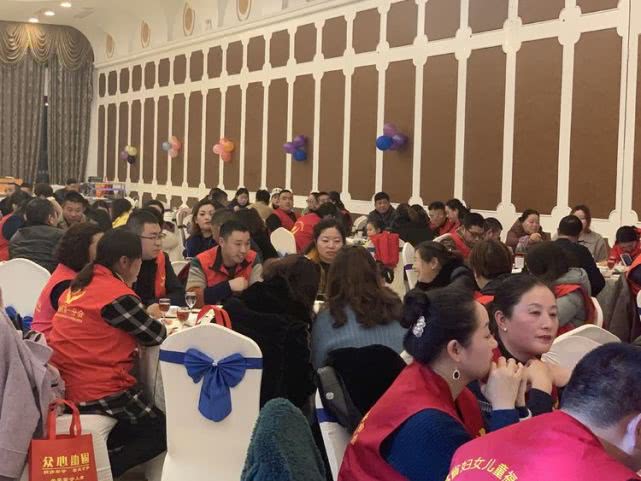 回首过去勠力同心展望未来,回首共同奋斗历程