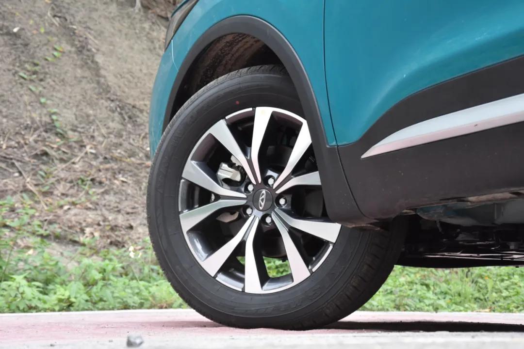 试驾19款奇瑞瑞虎7,奇瑞瑞虎7超能勇士1.6t驾驶感受