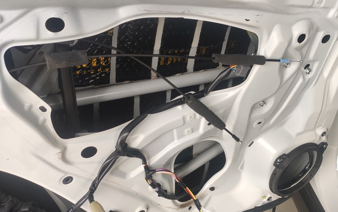 南宁斯巴鲁森林人汽车丹拿音响,斯巴鲁森林人音响改装惠威