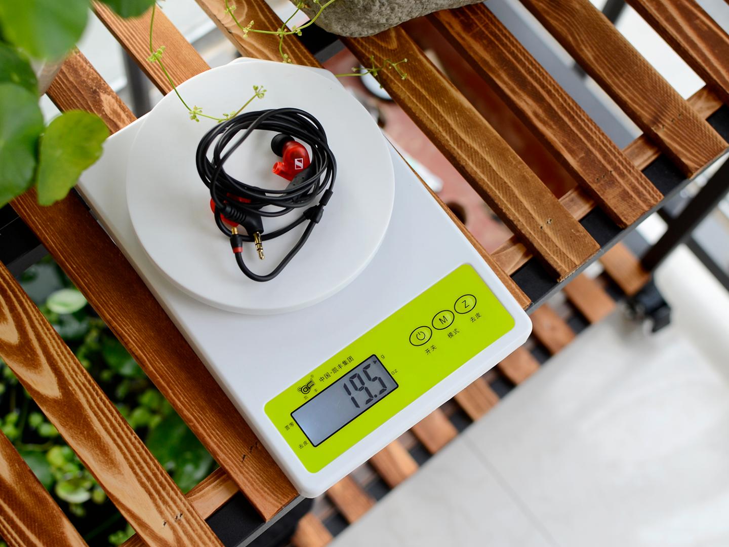 森海塞尔ie100probt,森海塞尔ie100和ie60哪个好