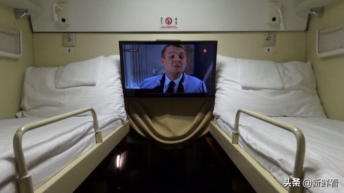 俄罗斯圣彼得堡火车卧铺,莫斯科到圣彼得堡的卧铺车厢怎样