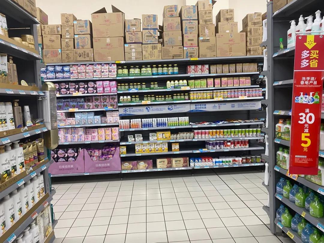 沃尔玛回应过期食品被罚5万,沃尔玛超市爆出过期食品