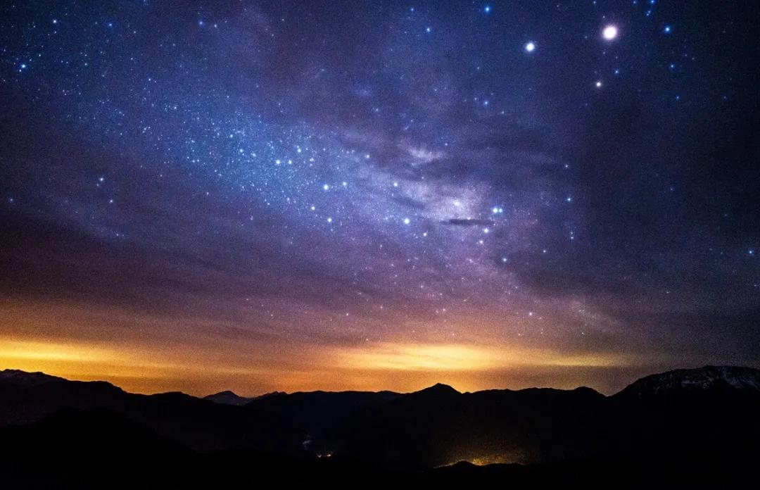 天上人间云海仙境,达瓦更扎云海旅游视频