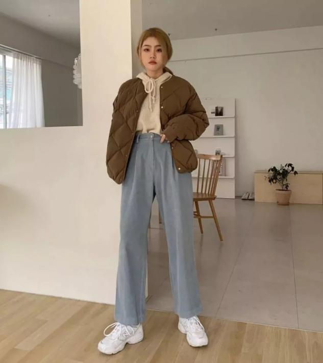 黑色小脚裤矮个子怎么穿显高,160小个子显高穿搭